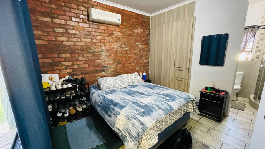 4 Bedroom Property for Sale in Grimbeeck Park North West